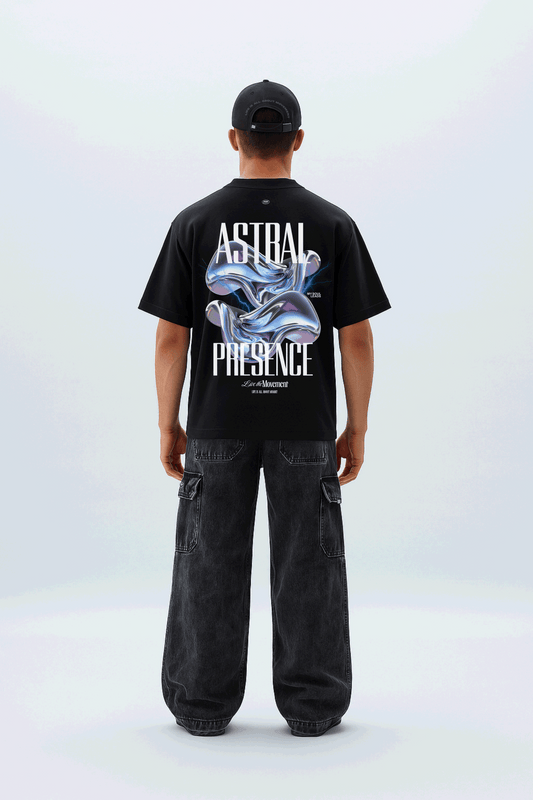 Camiseta Boxyfit Astral Presence - Negro